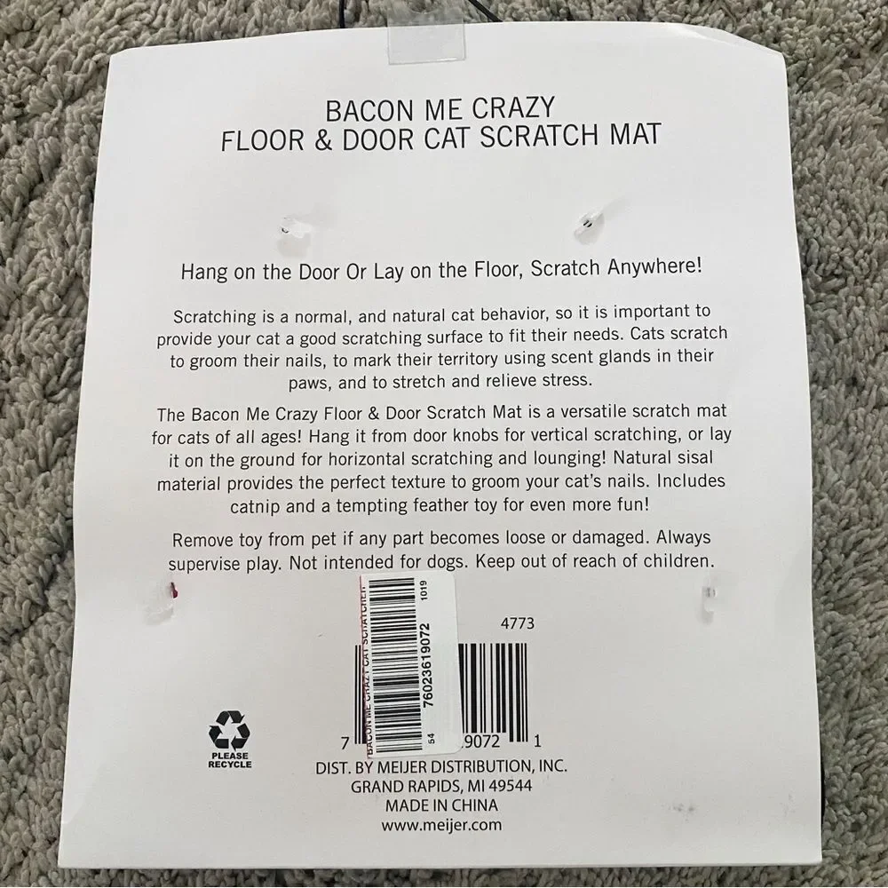 BACON ME CRAZY FLOOR & DOOR CAT SCRATCH MAT